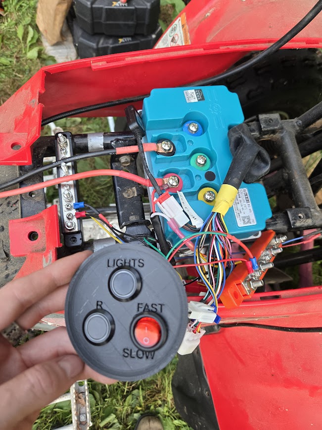 The Fardriver controller with a basic wiring harness